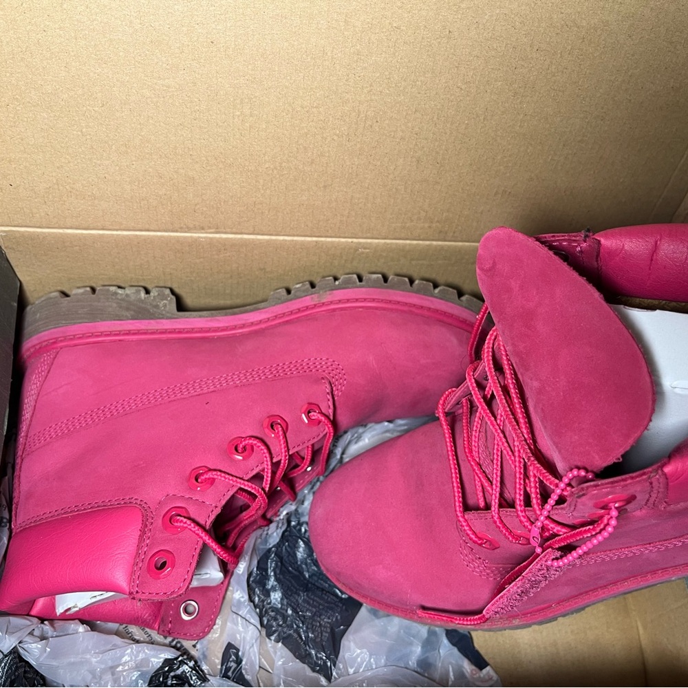 Timberland Women's Hot Pink Lace-Up Boots